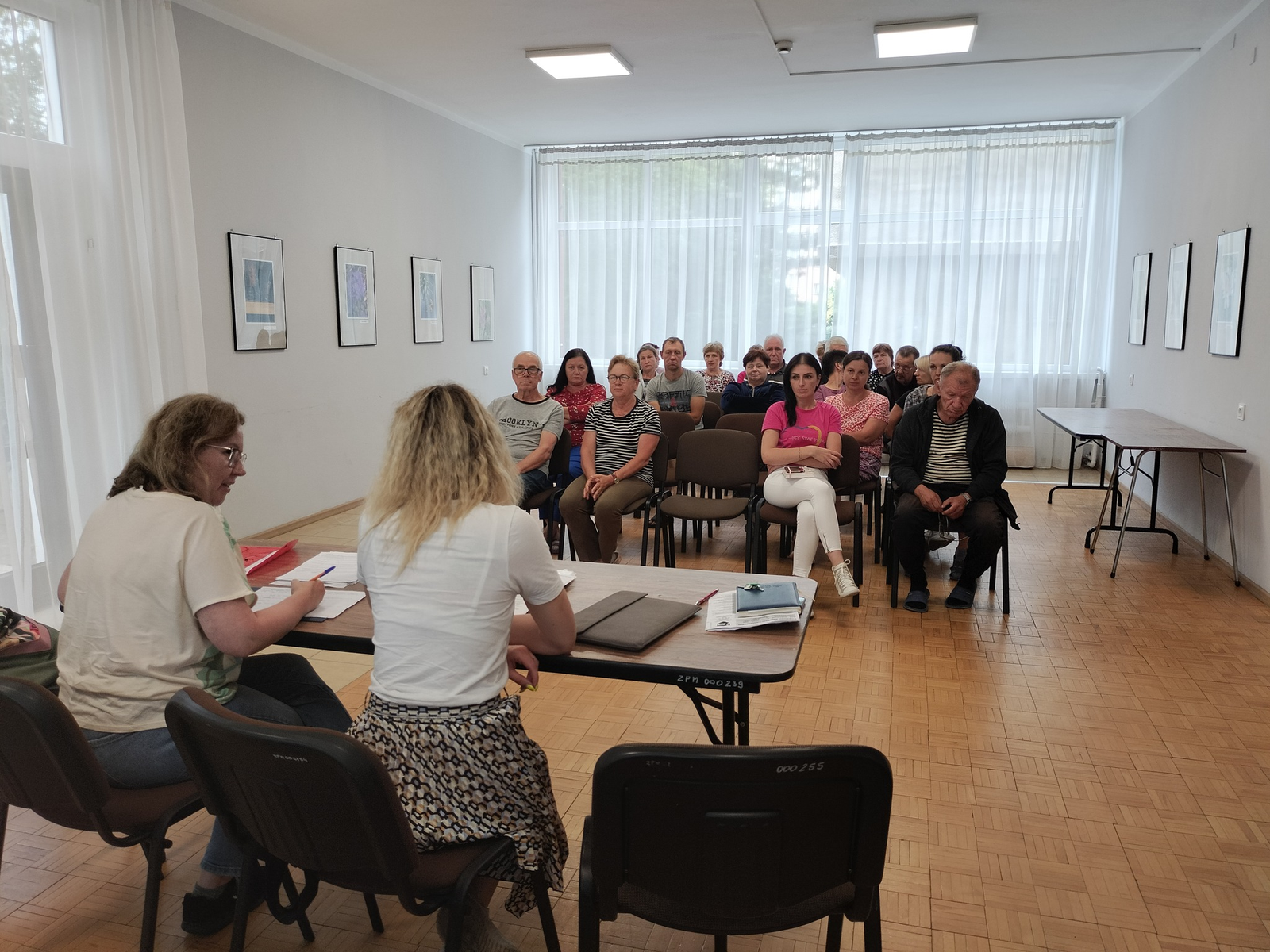 Spotkania w ośrodkach trwają
